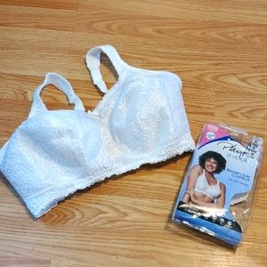 5 for $20 Playtex Bra 40DDD